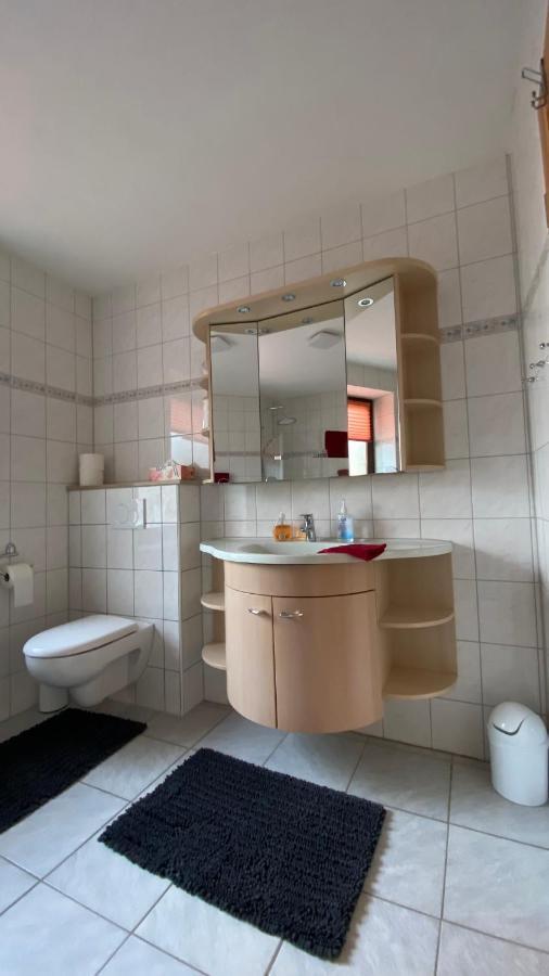 Appartement Charaktervolle Whg Mit Parkplatz Naehe Kassel *
