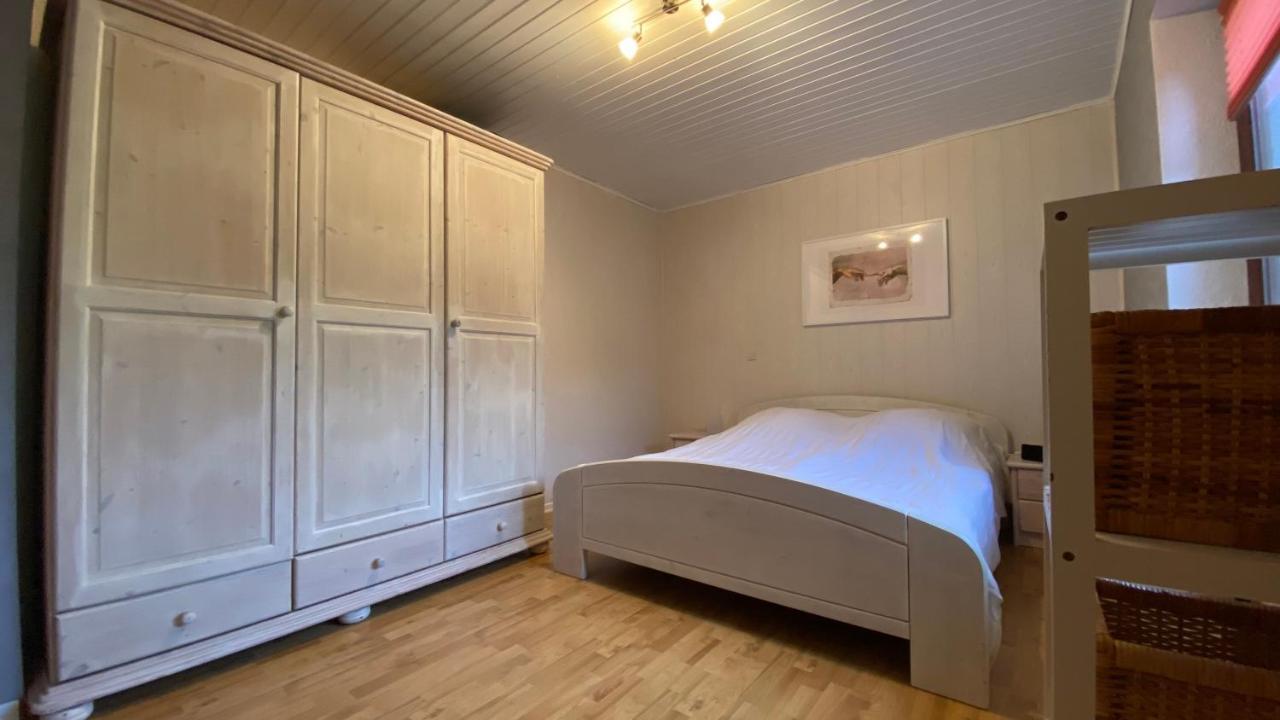 Appartement Charaktervolle Whg Mit Parkplatz Naehe Kassel *